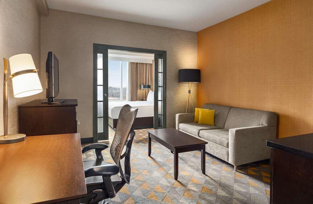 Hotel Doubletree By Hilton Pointe Claire Montreal Airport West Camera foto