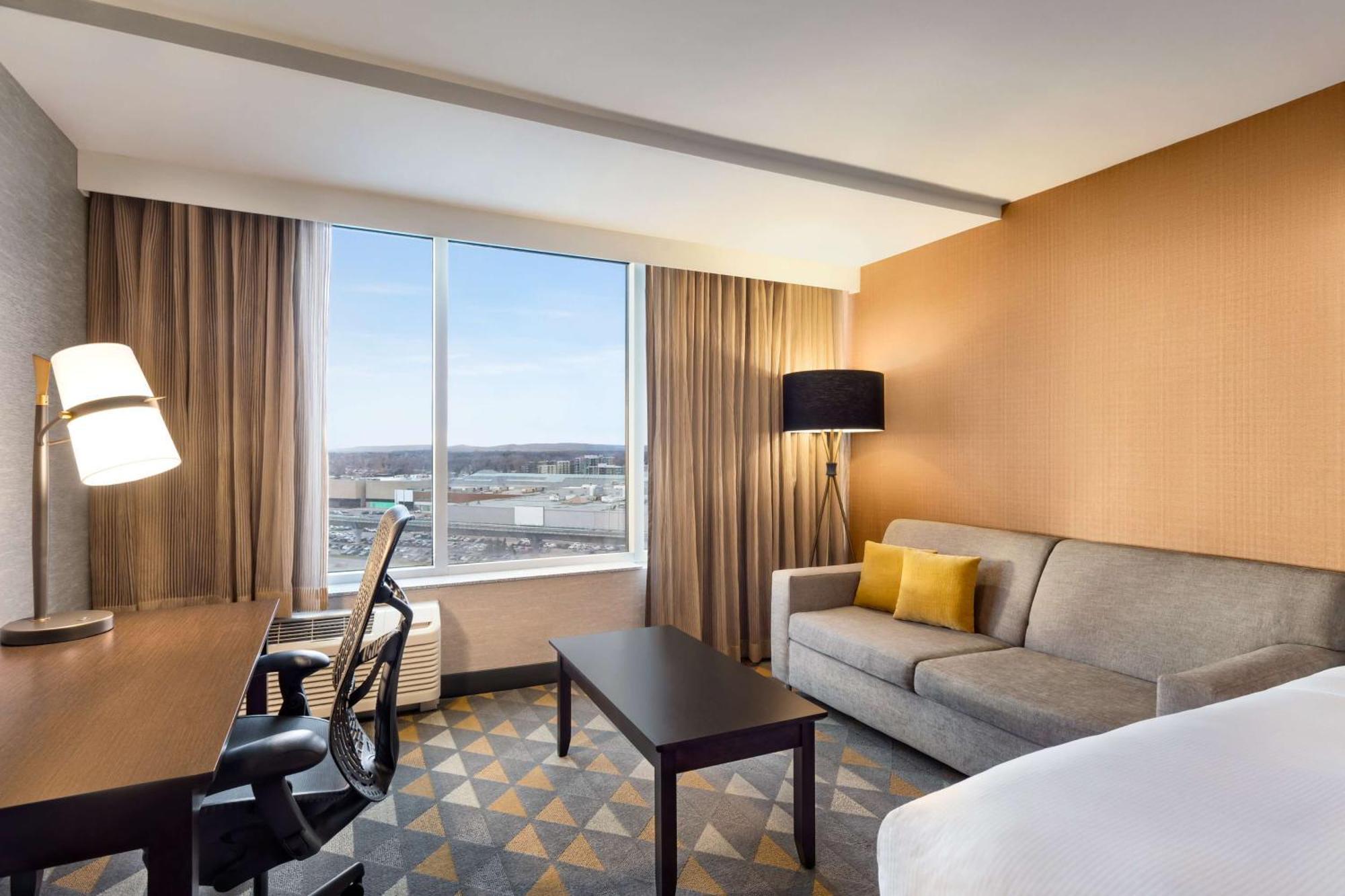 Hotel Doubletree By Hilton Pointe Claire Montreal Airport West Esterno foto